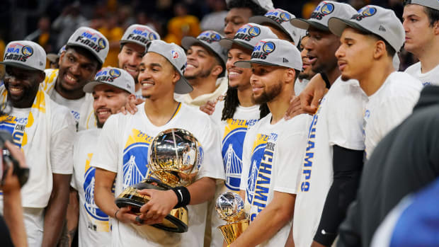 May 26, 2022; San Francisco, California, USA; The Golden State Warriors celebrate after winning game five of the 2022 western conference finals against the Dallas Mavericks at Chase Center. Mandatory Credit: Cary Edmondson-USA TODAY Sports