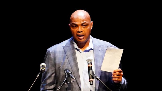 Nov 12, 2021; Phoenix, Arizona, USA; Charles Barkley speaks during the funeral service for Grant Woods, the former Arizona attorney general at the Orpheum Theatre. News Grant Woods Funeral