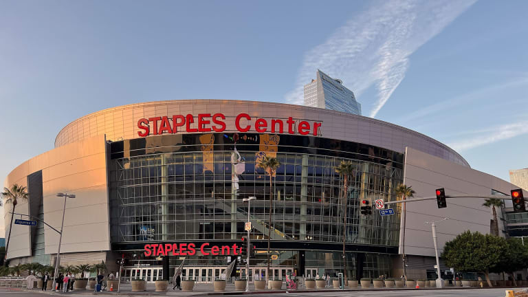 Mourn the Staples Center As Its Sign Gets Ripped Down