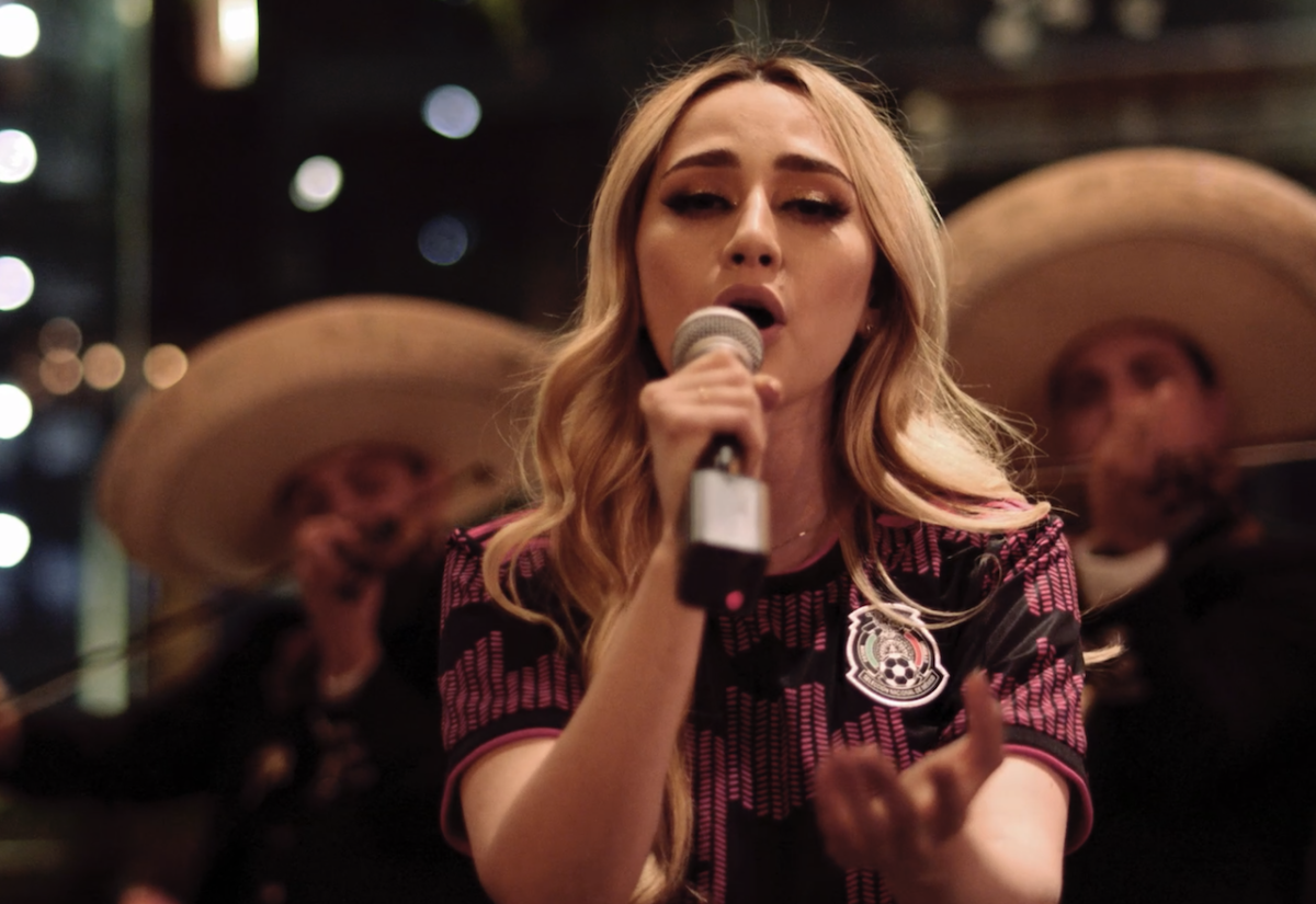 Carolina Ross Celebrates Mexican Pride with Beautiful Cielito Lindo