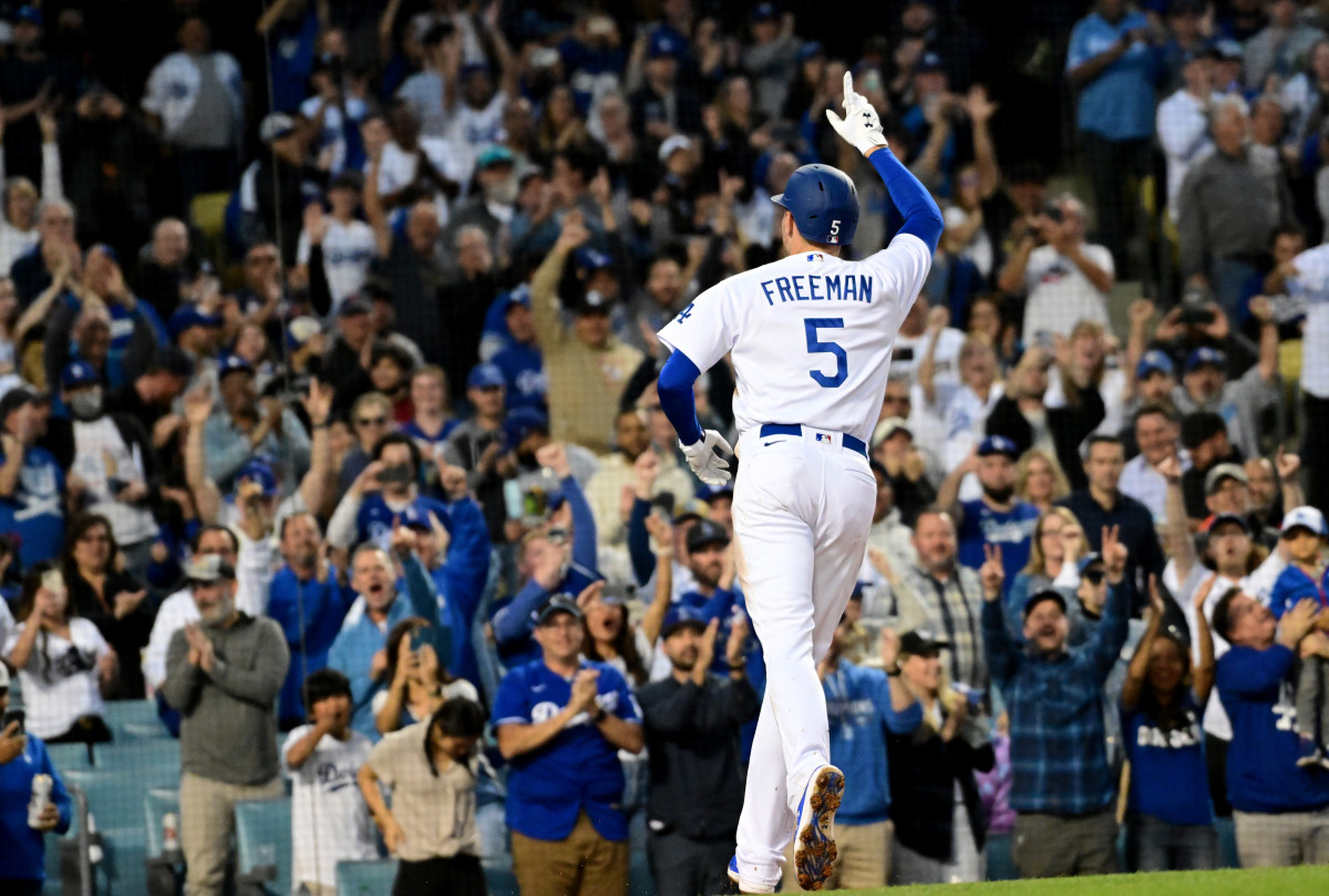 Freddie Freeman Braves With First Dodgers Home Run En Fuego
